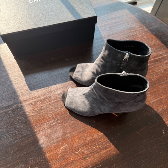 Chanel boot - Picture 3 of 5